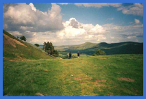 The path back to Edale .