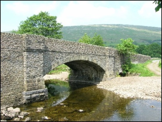 The bridge over the River Dee just outside Dent.