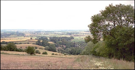 Ilmington and South Warwickshire from near Pig Lane .