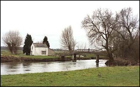 Bridge over the Thames between Buscot and Kelmscott